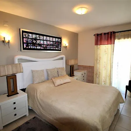 Apartamento T3 Praia Da Rocha/ River View Penthouse *